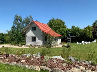 Ogród w obiekcie Bliżej Ślęży Domki pod Ślężą