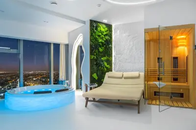 Część wypoczynkowa w obiekcie Apartamenty z Jacuzzi w Sky Tower