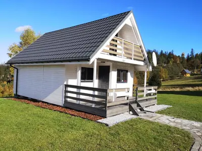 Budynek, w którym mieści się dom w stylu alpejskim