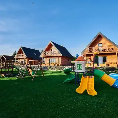Osada Orlica klimatyczne domki z widokiem na góry i termalnym SPA sauna jacuzzi 4 km od Zieleniec Ski Arena