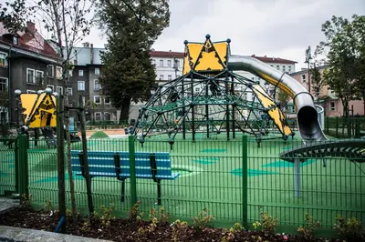 Plac zabaw dla dzieci w obiekcie AP Apartment's W Rynku