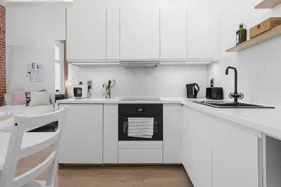 Kuchnia lub aneks kuchenny w obiekcie Princess Dream apartment in the heart of Wroclaw