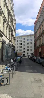 Budynek, w którym mieści się apartament