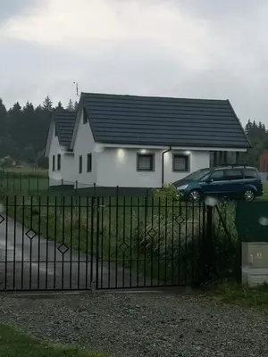 Budynek, w którym mieści się dom wakacyjny