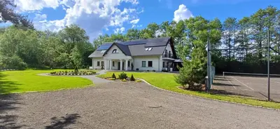 Budynek, w którym mieści się apartament