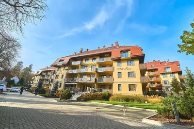 Budynek, w którym mieści się apartament