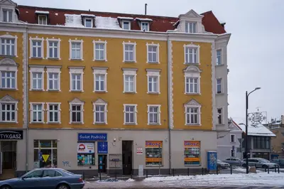 Budynek, w którym mieści się apartament