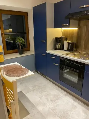 Kuchnia lub aneks kuchenny w obiekcie Wałbrzych blisko Teatru