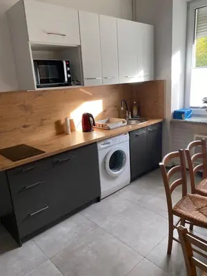 Kuchnia lub aneks kuchenny w obiekcie Apartament Wrocławska blisko zamku Książ