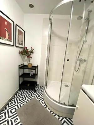 Łazienka w obiekcie Lemuria Apartament Szkolna centrum