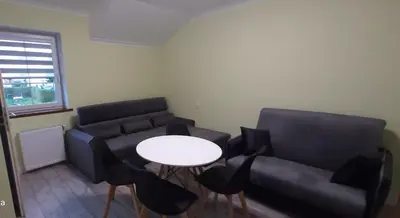 Część wypoczynkowa w obiekcie Apartamenty U Iwony Centrum miasta blisko Parku Zdrojowego