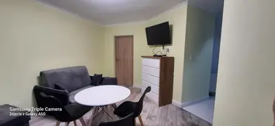 Kuchnia lub aneks kuchenny w obiekcie Apartamenty U Iwony Centrum miasta blisko Parku Zdrojowego