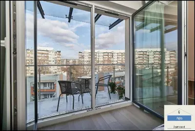 Balkon lub taras w obiekcie Szóste piętro
