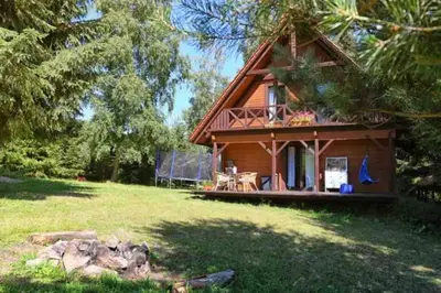 Ogród w obiekcie Nad strumykiem