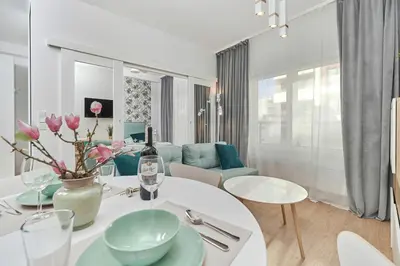 Część wypoczynkowa w obiekcie Modern Apartments Kościuszki with FREE GARAGE Wrocław by Noclegi Renters