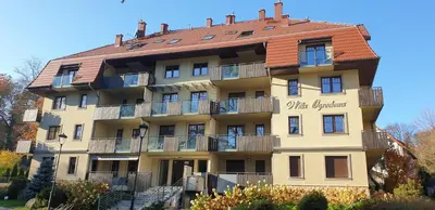 Budynek, w którym mieści się apartament