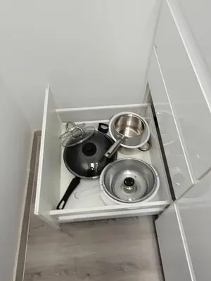 Kuchnia lub aneks kuchenny w obiekcie Apartament Gliwice Centaura, klimatyzacja