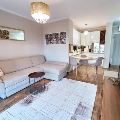 LAGUNA 11 Apartament z Kwiatami