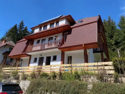 Budynek, w którym mieści się apartament