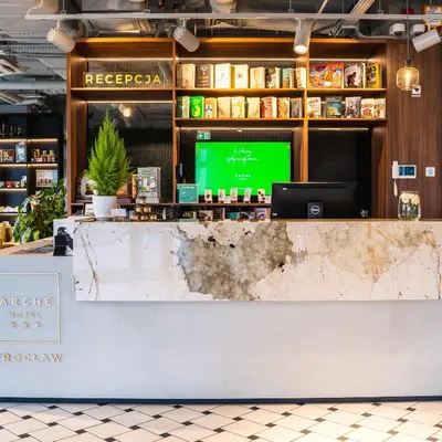 Hol lub bar w obiekcie Arche Hotel Wrocław Airport