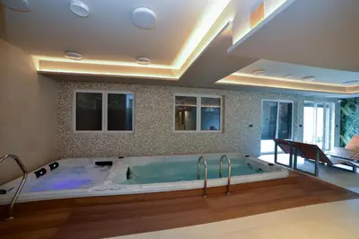 Basen w obiekcie LAGUNA Apartament Polanica Residence 28-SPA lub w pobliżu