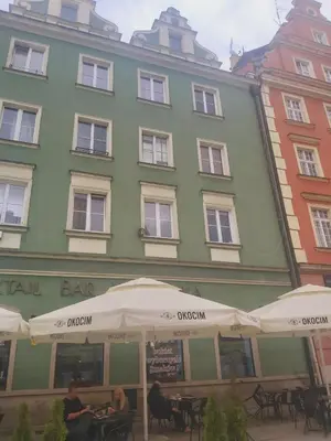 Budynek, w którym mieści się apartament