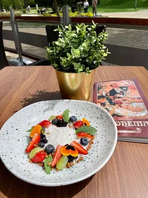 Jedzenie w aparthotelu lub w pobliżu