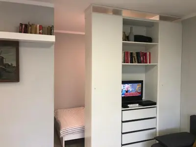 Telewizja i/lub zestaw kina domowego w obiekcie Apartament Sikornik