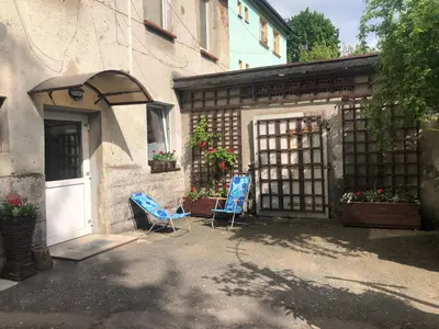 Budynek, w którym mieści się apartament