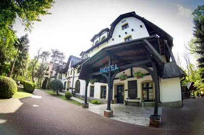 Budynek, w którym mieści się hotel