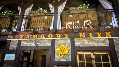 Budynek, w którym mieści się hotel