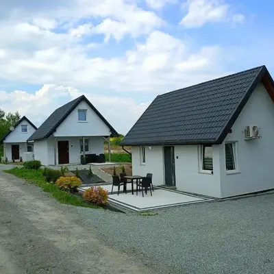 Domki Brzezówka nad stawami