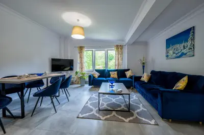 Telewizja i/lub zestaw kina domowego w obiekcie Apartamenty w Górach Sowich