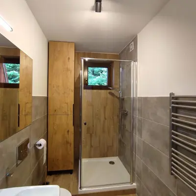 Łazienka w obiekcie Apartament Szumi Las Kletno
