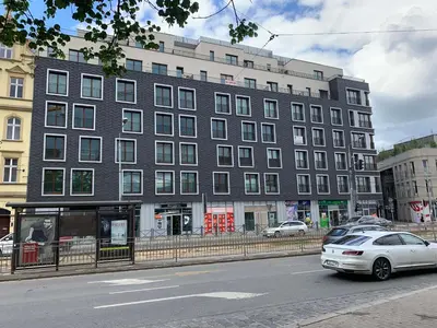 Budynek, w którym mieści się apartament