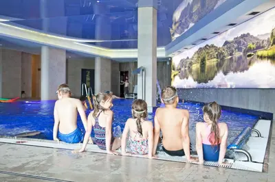 Goście zatrzymujący się w obiekcie Aparthotel Apartamenty Czarna Góra 233