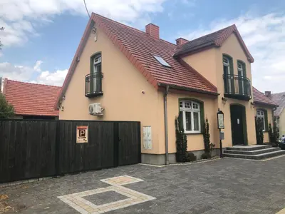 Budynek, w którym mieści się apartament