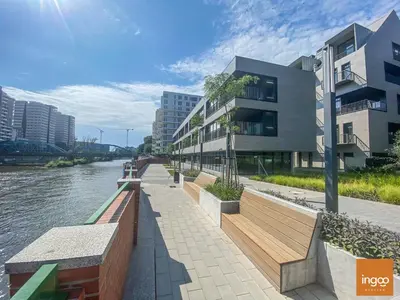 Budynek, w którym mieści się apartament