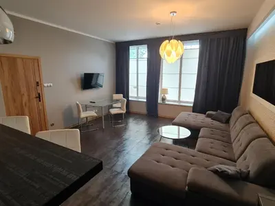 Telewizja i/lub zestaw kina domowego w obiekcie Apartament dwupoziomowy Kłodzko - Centrum