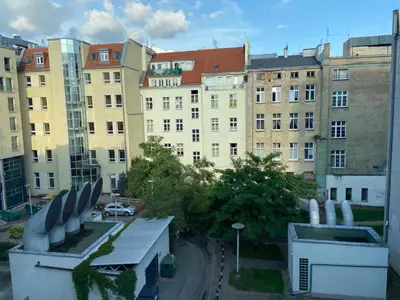 Budynek, w którym mieści się apartament
