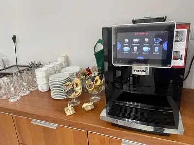 Zestaw do parzenia kawy i herbaty w obiekcie Pod Orłem
