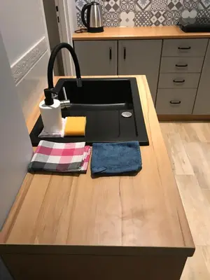 Kuchnia lub aneks kuchenny w obiekcie Zaciszny Apartament w Zdroju