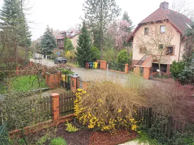 Ogród w obiekcie Adobe Apartment - przytulny i free parking