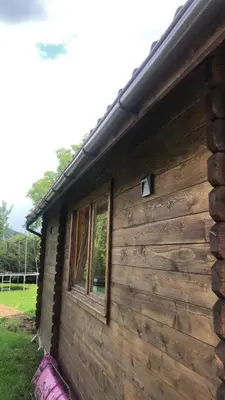 Budynek, w którym mieści się dom wakacyjny
