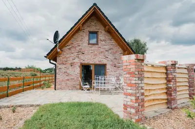 Budynek, w którym mieści się willa