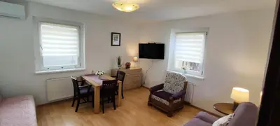 Telewizja i/lub zestaw kina domowego w obiekcie Apartament przy Wrocławskim Stadionie