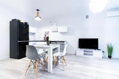 Telewizja i/lub zestaw kina domowego w obiekcie Apartament Uroczy