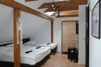 Łóżko lub łóżka w pokoju w obiekcie FORREST