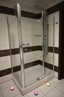 Łazienka w obiekcie ApartHotel Legnica - apartamenty z aneksem kuchennym