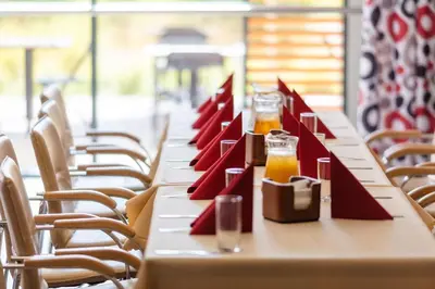 Restauracja lub miejsce do jedzenia w obiekcie Aqua-Zdrój